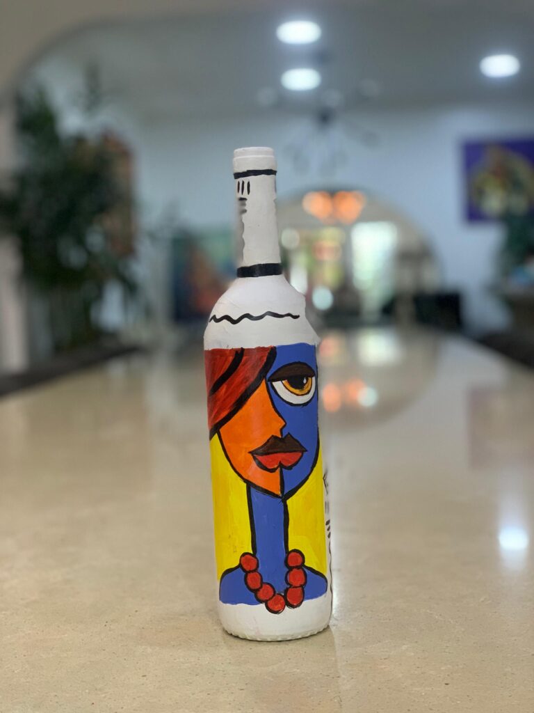 paint an empty bottle at Alali