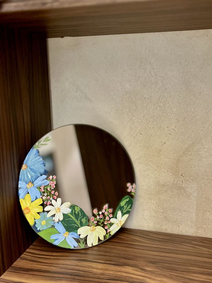 paint a mirror and sip